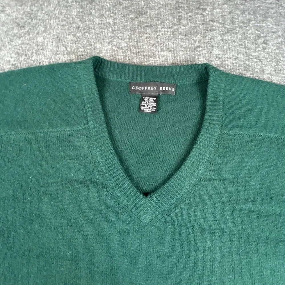 Lot of 2 100% Pure Wool Sweaters Mens Sz L Geoffrey Beene Beige/Green VTG 90’ - Picture 5 of 10